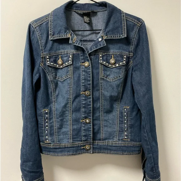 Blingy Baccini Rhinestone Slight Stretch Button Down Blue Jean Jacket! - Picture 2 of 10